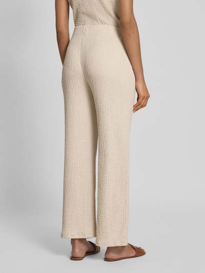 Christian Berg Woman Flared Stoffhose mit Strukturmuster Sand 5
