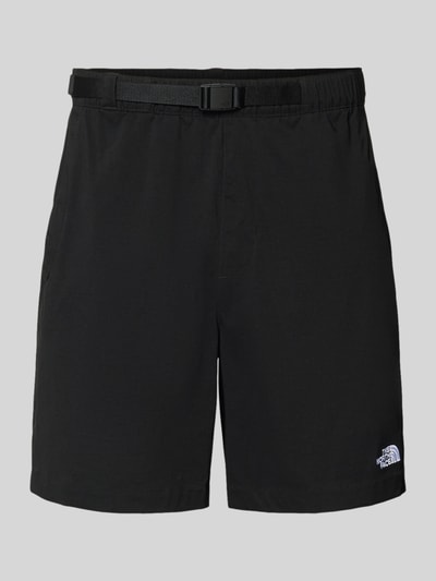 Produktfoto, schwarze Regular Fit Shorts mit Gürtel Modell 'Pathfinder' von The North Face aus Material-Mix mit Stretch, seitliche Taschen, Label-Detail.