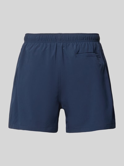 Produktfoto, Badehose mit elastischem Bund und Tunnelzug von MCNEAL in Dunkelblau, Material-Mix mit Stretch-Anteil, Regular-Fit