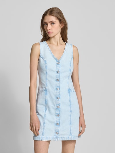 Levi's® Jeanskleid mit V-Ausschnitt Modell 'VIANNA' Hellblau 4