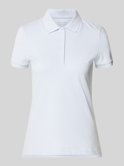 Produktfoto, Slim Fit Poloshirt mit Knopfleiste von Christian Berg Woman, weiß, Baumwoll-Elasthan-Mix, Seitenschlitze, Rückenlänge 62 cm bei Größe S.