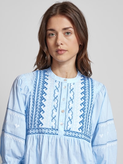 Rich & Royal Bluse mit Stitching-Details Hellblau 3