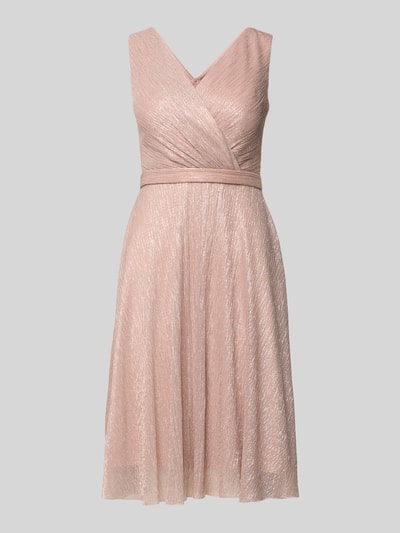Produktfoto, knielange glanzende getailleerde Dames Cocktailjurk met V-hals en tailleband, 'Knielanges Cocktailkleid mit V-Ausschnitt' van TROYDEN COLLECTION, ruglengte maat 36: 87 cm, borstwijdte maat 36: 39 cm