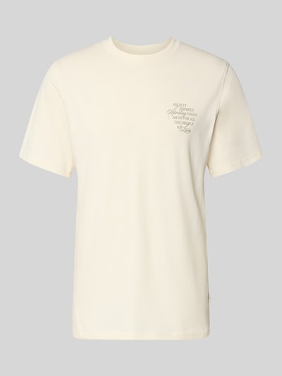 Produktfoto, T-Shirt mit rückseitigem Motiv-Print Modell 'Ben Faience' von Les Deux, bawełna, prosty krój, okrągły dekolt, jasny kolor