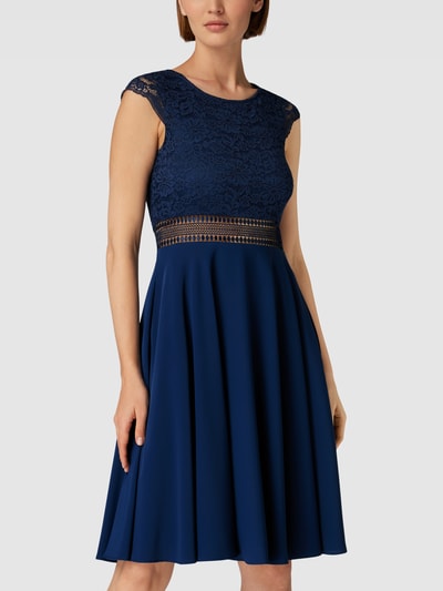 V.M. Cocktailkleid mit Spitzenbesatz Blau 4