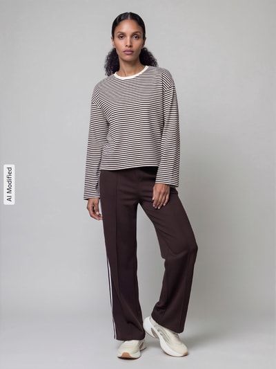 ONLY Relaxed Fit Langarmshirt aus reiner Baumwolle Modell 'FREJA' Schoko Melange 1