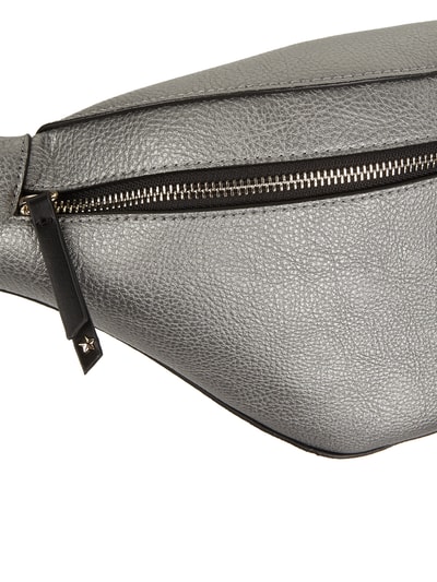 Tommy Hilfiger Bodybag in Metallicoptik  Silber 3