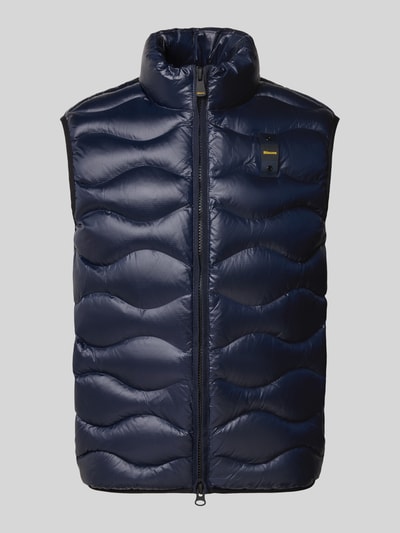 Produktfoto, Steppweste mit Zweiwege-Reißverschluss Modell 'DANNY' von Blauer USA, glänzende dunkelblaue Oberfläche, wellenförmige Steppstruktur, Regular Fit, Stehkragen, Rückenlänge 66 cm, Schulterbreite 44 cm, Brustweite 58 cm