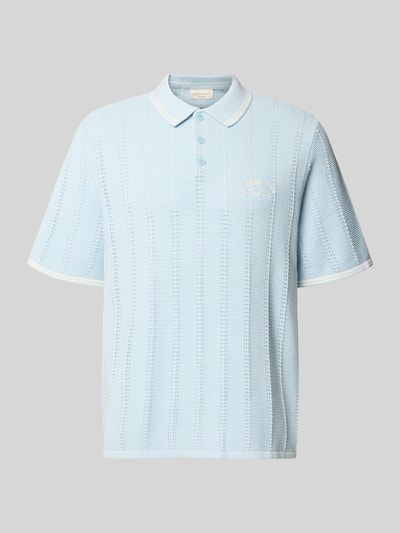 Produktfoto, Regular Fit Poloshirt in Strick-Optik Modell 'Menton' von Jack & Jones, jasnoniebieska bawełna, krótki rękaw, krój regular fit, tekstura dzianiny, długość tyłu 70 cm w rozmiarze M