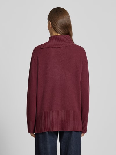 Christian Berg Woman Sweter z dzianiny z wełny lana z golfem i bocznymi rozcięciami Bordowy 5