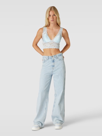 Only Korte top van kant, model 'CHLOE' Lichtblauw - 1