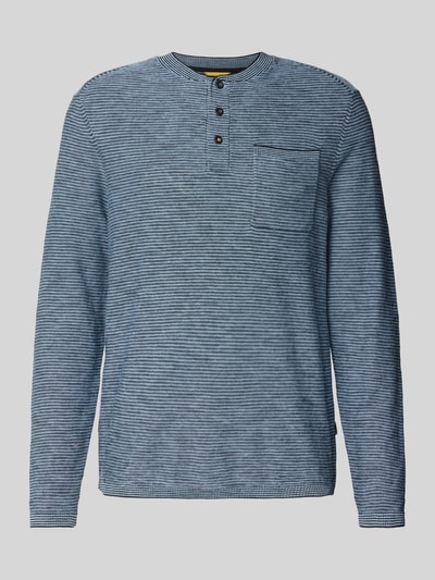 camel active Strickpullover mit Brusttasche Modell 'Henley' Hellblau 2