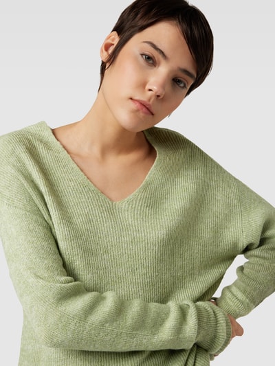 VERO MODA Strickpullover mit Strukturmuster Modell 'CREWLEFILE' Schilf 3