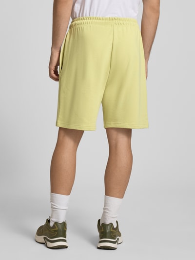 The North Face Szorty dresowe z wyhaftowanym logo Neonowy żółty 5