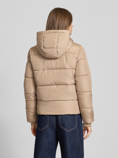 Pieces Kurtka pikowana o kroju regular fit z kapturem model ‘BEE NEW’ Piaskowy melanż 5