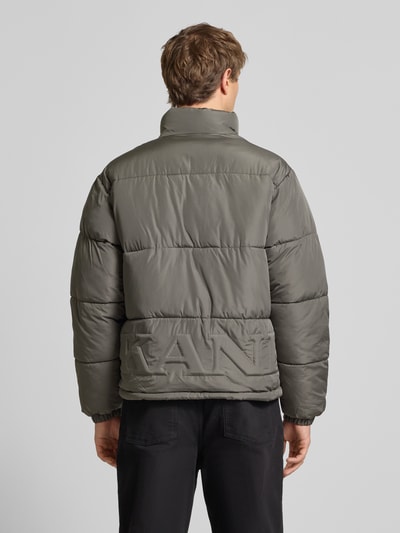 KARL KANI Regular Fit Steppjacke mit Logo-Stitching Modell 'Signature' Hellgrau 5