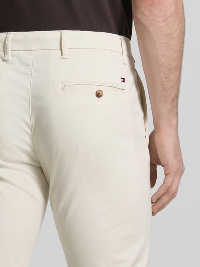 Tommy Hilfiger Slim Fit Chino aus Baumwoll-Mix Modell 'BLEECKER' Offwhite 3