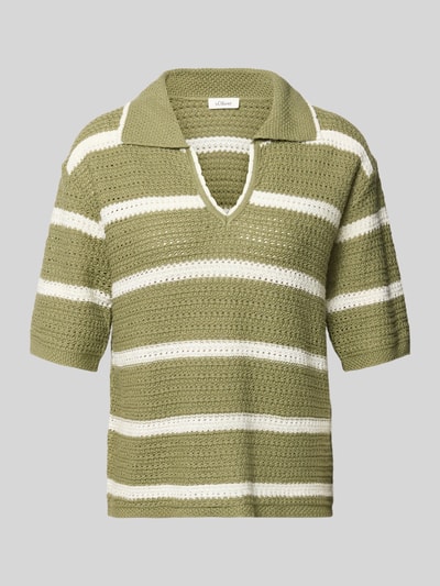 Produktfoto, Regular Fit Poloshirt aus Baumwoll-Mix von s.Oliver RED LABEL in Olivgrün mit weißen Streifen, Strickstruktur, Polokragen, kurzarm.