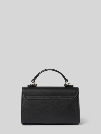 Produktfoto, Shoulder Bag in schwarzer Leder-Optik Modell 'Pandia' von VALENTINO BAGS mit Ketten-Detail und Logo-Detail, Überschlag, Hauptfach, Reißverschluss, Breite 20 cm, Länge 14 cm, Tiefe 7 cm, abnehmbarer Schulterriemen 117 cm