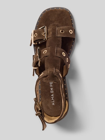 Produktfoto, Sandalette aus Leder mit Nieten von ALMA EN PENA, naturalna skóra, pasek ze sprzączką, nity, gładka podeszwa, wysokość obcasa: 1 cm, wysokość cholewki: 12 cm, szerokość w rozmiarze 40: 9 cm, kolor brązowy, metalowe elementy, faktura zamszowa