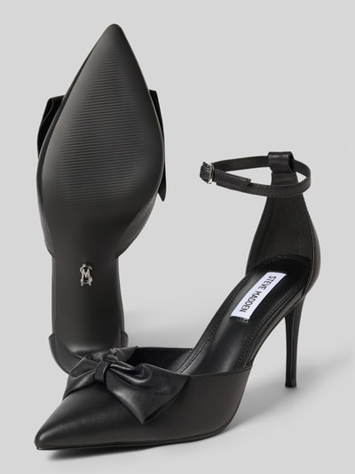 Produktfoto, Pumps mit Zierschleife Modell 'Lorina' von Steve Madden im Leder-Mix, spitze Form, glatte Sohle, schwarze Farbe, 9 cm Absatzhöhe, Pinschließe
