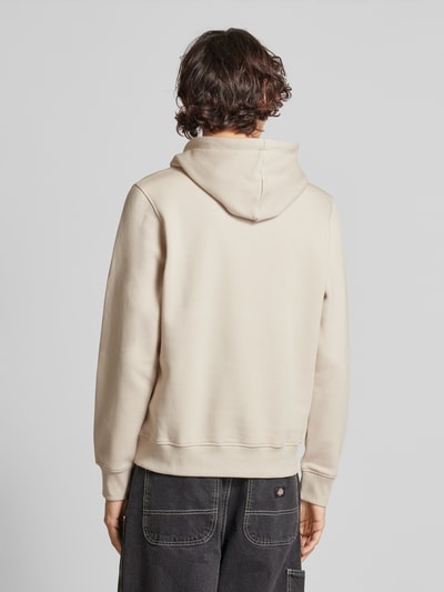 Jack & Jones Comfort Fit Hoodie aus Baumwoll-Mix mit gummiertem Print Modell 'AERO' Offwhite 5