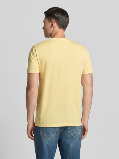 GANT T-Shirt mit Rundhalsausschnitt und Label-Stitching Hellgelb 5