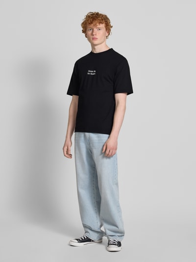 REVIEW T-Shirt mit Statement-Print Black 1