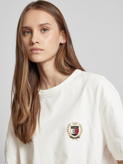 Tommy Jeans T-Shirt mit Label-Stitching und Rundhalsausschnitt Offwhite 3