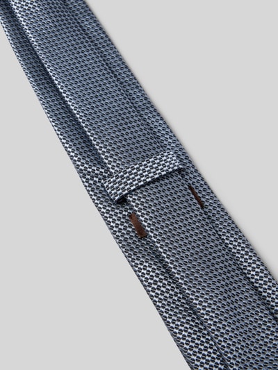 Produktfoto, Seidenkrawatte mit Strukturmuster (7,5 cm) von Blick, Reine Seide, Klassische Form, Strukturmuster, Label-Detail, Breite 8 cm, graue und schwarze Rauten, glänzende Textur