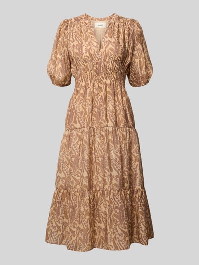 Produktfoto, Midikleid aus Lyocell-Mix Modell 'Tanyssa' von Bash, taillierte Passform, Allover-Paisley-Print, Halbarm, Tunika-Kragen, elastische Ärmelabschlüsse, beige-braune Farbtöne, strukturierte Oberfläche, Rückenlänge 116 cm, Brustweite 51 cm, Ärmellänge 35 cm.