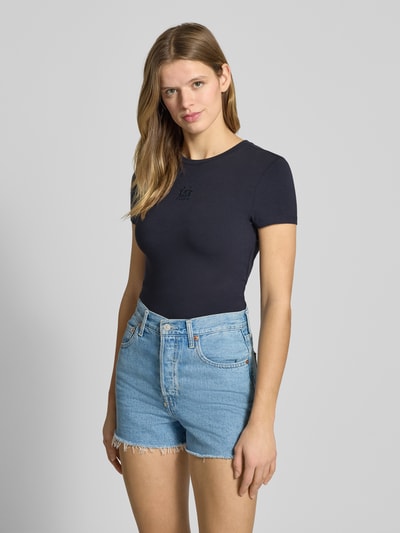 REVIEW Slim Fit T-Shirt mit Logo-Stitching Dunkelblau 4