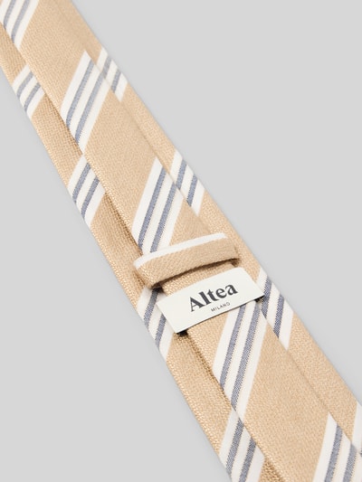 Produktfoto, Krawatte mit Label-Detail Modell 'Gange' von altea, Seide-Baumwoll-Mix, klassische Passform, beige mit weißen und blauen Streifen, Breite 8 cm