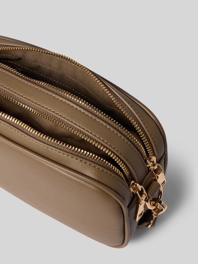 Seidenfelt Umhängetasche in Leder-Optik Modell 'Nelma' Khaki 5