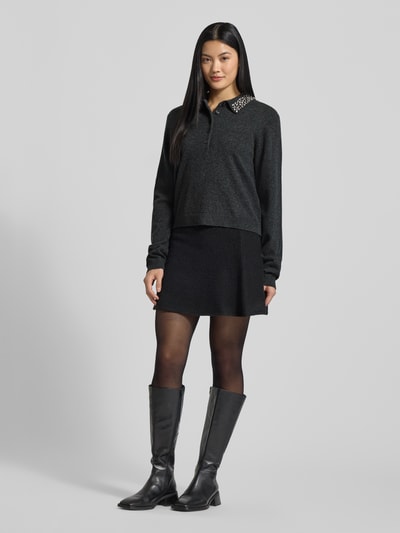 Gestuz Sweter z dzianiny z kołnierzykiem polo model ‘manzi’ Ciemnoszary melanż 1