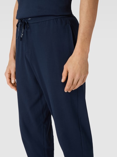 Christian Berg Men Sweatpants mit Label-Details Marineblau 3