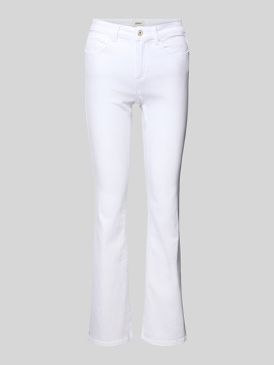 Produktfoto, weiße Flared Fit Jeans aus Baumwoll-Mix Modell 'BLUSH' von Only mit 5-Pocket-Design, unifarbenem Denim und Mid Waist Bund.