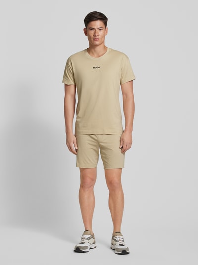 HUGO T-Shirt mit Label-Print Sand 1