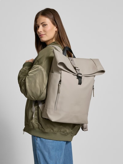 GASTON LUGA Rucksack mit Label-Detail Modell 'RULLEN' Taupe 1