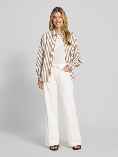 Brax Wide Fit Jeans mit Bindegürtel Modell 'MORGAN' Offwhite 1