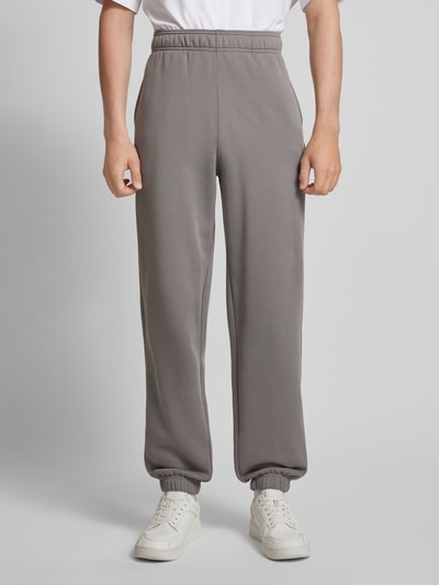 CHAMPION Sweatpants mit Label-Detail Graphit 4