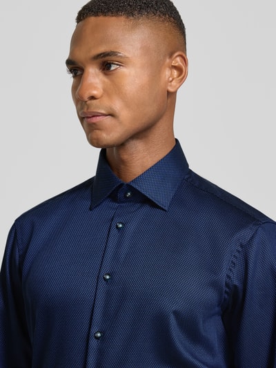 Christian Berg Men Regular Fit Businesshemd aus Baumwolle mit Kentkragen Marine 3