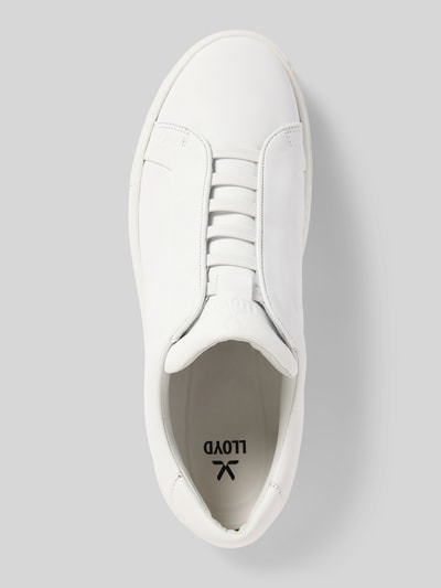 Productfoto, Slip-on-Sneaker uit leer model 'METRO' van Lloyd, witte kleur, afgeronde neus, rubberzool, maat 44 hakhoogte 4 cm, schachthoogte 7 cm, schachtbreedte 10 cm, glad oppervlak, bovenaanzicht.