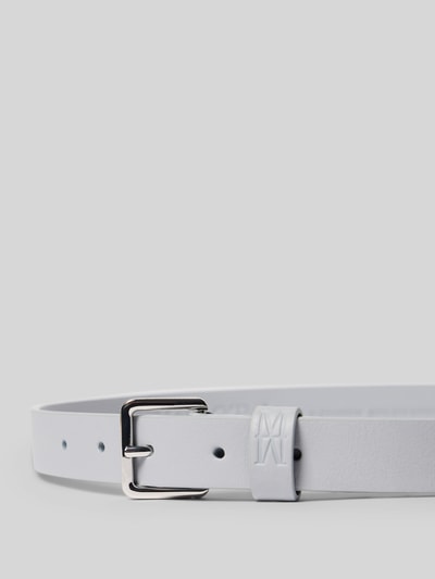Produktfoto, Gürtel aus echtem Rindsleder von Marc O’Polo in Weiß, glatte Textur, unifarben, Dornschließe, Label-Prägung, Damen Accessoire