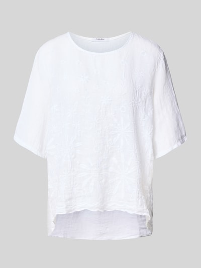 Produktfoto, Regular fit linnen blouse met stitchings Model 'La44ura' van ZABAIONE, zuiver linnen, ronde hals, witte kleur, textuur met bloemenmotief.