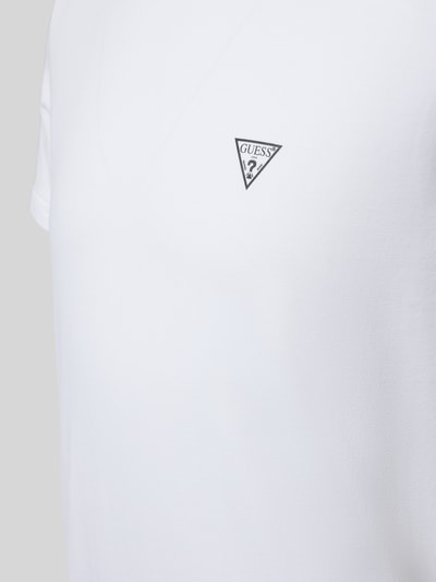 Guess T-shirt z nadrukiem z logo model ‘CALEB’ Biały 2