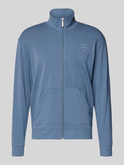 Produktfoto, Regular Fit Sweatjacke aus Baumwoll-Mix Modell 'LAZE ZIP' van HUGO in effen blauw met ritssluiting en label patch, geribde boorden, steekzakken.