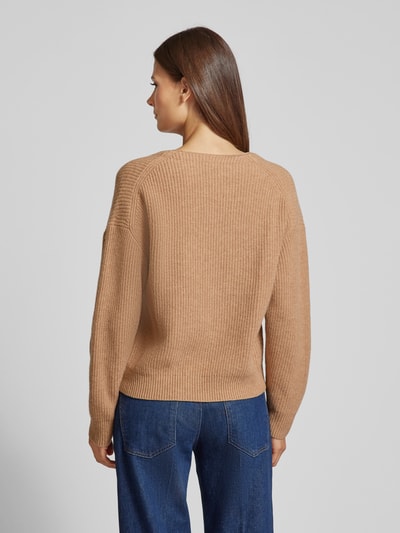 Marc Cain Strickpullover aus Lanawolle mit V-Ausschnitt Camel 5