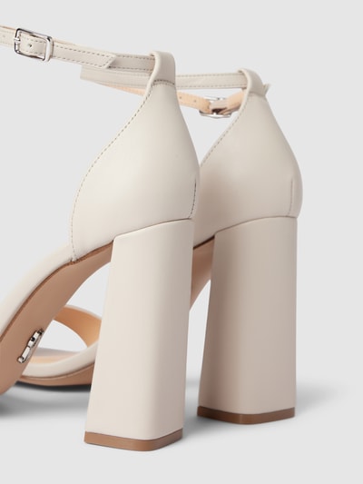 Steve Madden Sandaletten mit Dornschließe Modell 'AIRY' Sand 2