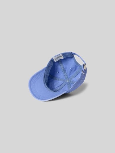 Produktfoto, Base Cap met logo-patch van closed van puur katoen in denimlook met statement-stitching en strapback, heren cap
